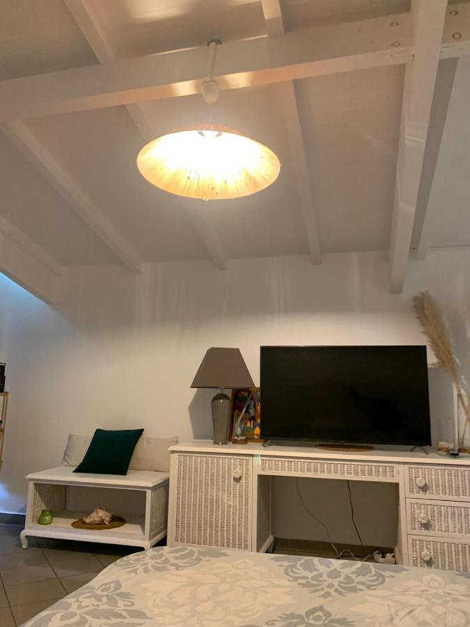 Le Pelican เลอโกซิเยร์ ภายนอก รูปภาพ